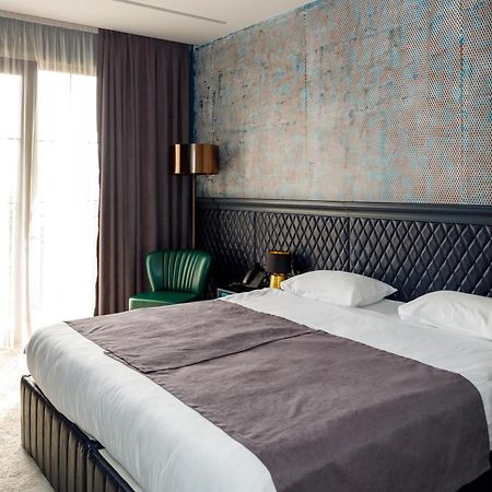Solomon Hotel Koetaisi Buitenkant foto