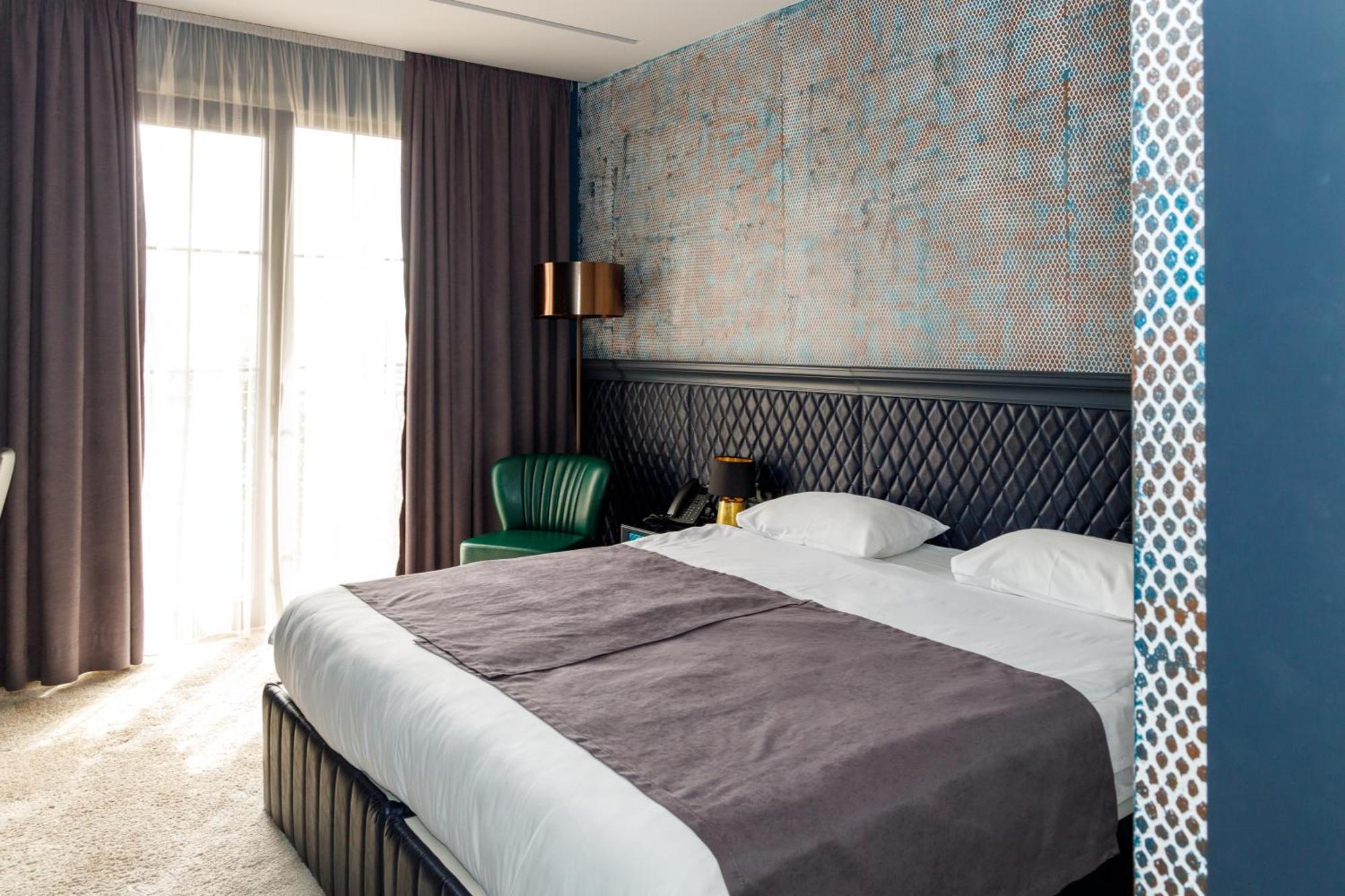 Solomon Hotel Koetaisi Buitenkant foto