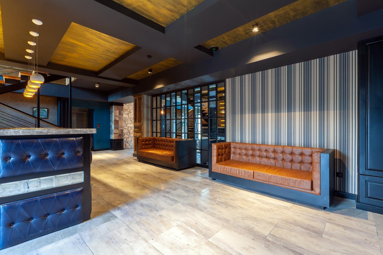 Solomon Hotel Koetaisi Buitenkant foto