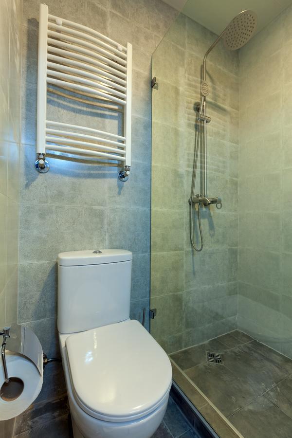 Solomon Hotel Koetaisi Buitenkant foto